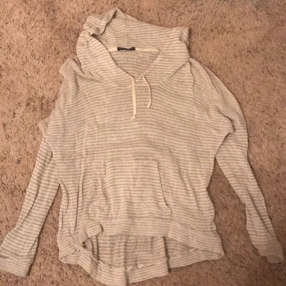 BRANDY MELVILLE sweatshirt